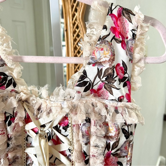 Vintage Goth / Victorian Corset Floral Dress - Picture 4 of 10